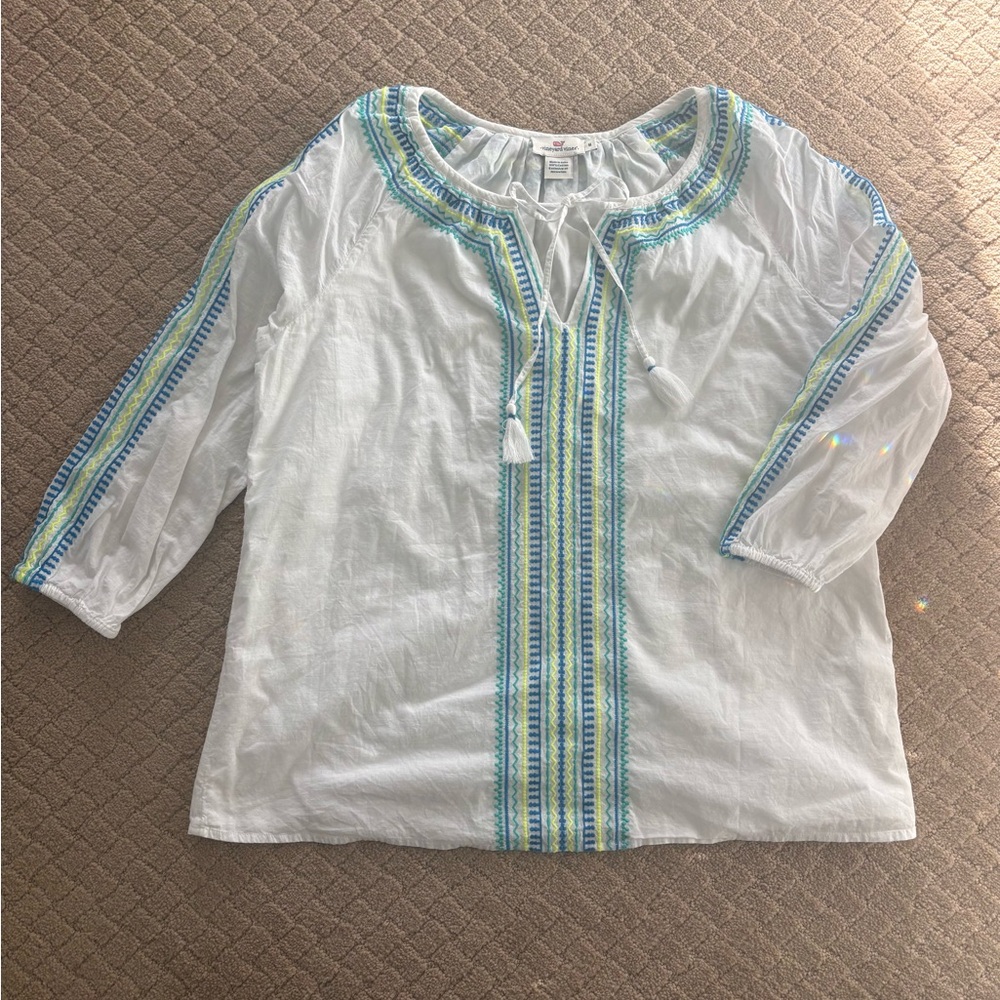 Vineyard Vines White Top with Blue and Green Accents